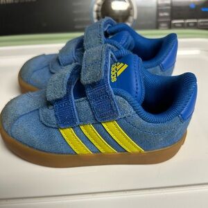 Adidas Kids Sneakers in Blue and Yellow